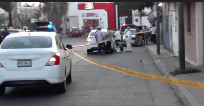 Luis Enrique trató de huir; le disparan a los pies, cae y fue subido a un carro blanco