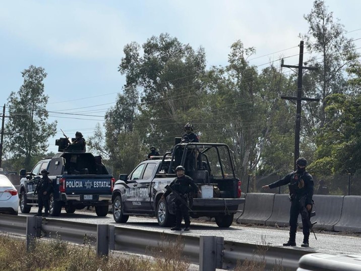 Agreden a balazos a policías estatales sobre la Mazatlán-Culiacán