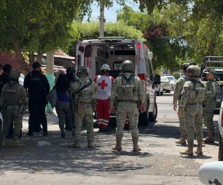 Balean a joven en Barrancos; lo trasladan a hospital en Culiacán