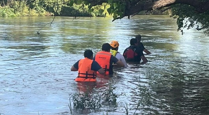 Continúa búsqueda de menor desaparecido en el río Sinaloa en Maripita