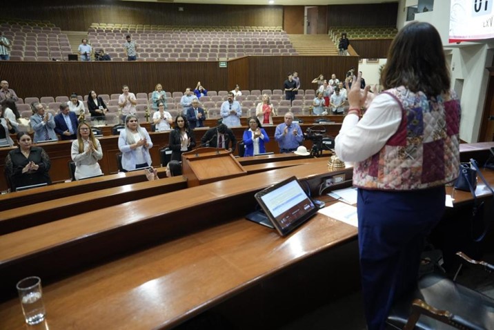 Otorga el Congreso un minuto de aplausos a Javier Valdez, en su octavo aniversario luctuoso