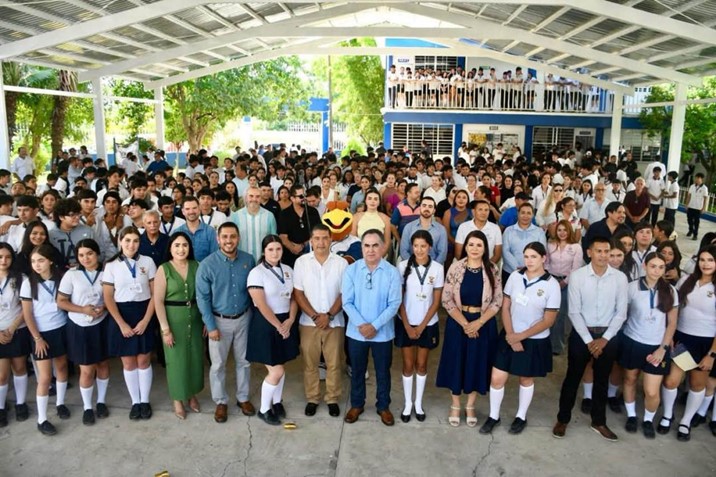 Preparatoria Concordia estrena techumbre para actividades escolares