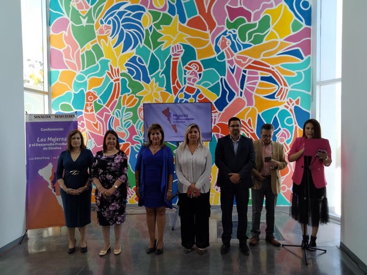 SEMUJERES realiza la conferencia "Las Mujeres y el Desarrollo Productivo de Sinaloa"