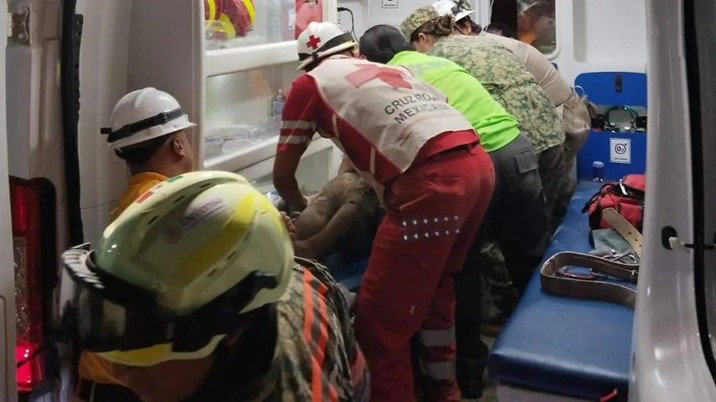 Minero rescatado en Sinaloa es dado de alta sin complicaciones