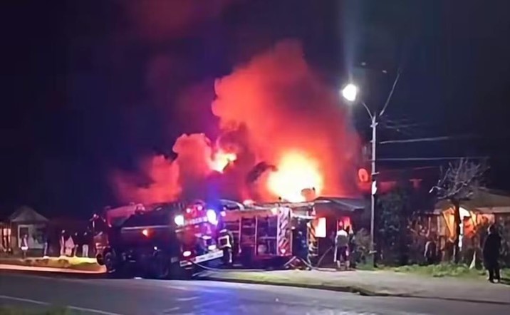 Incendio en asilo de Chile deja 16 muertos y destapa irregularidades