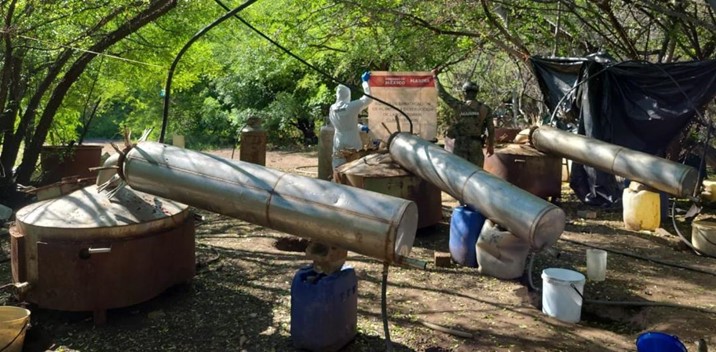 Inhabilitan laboratorio clandestino de drogas sintéticas en Las Tinajas, Elota