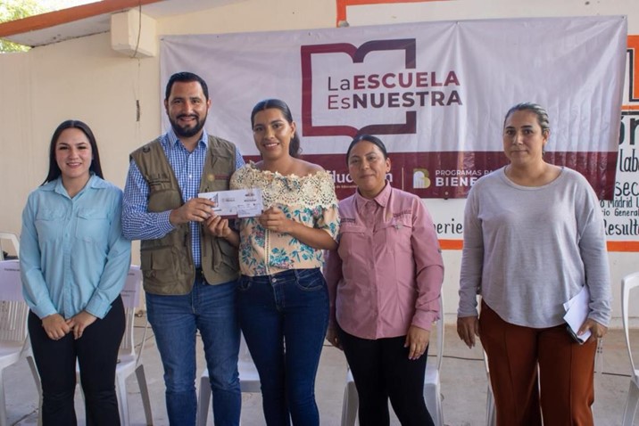 Inyectan más de 40 millones de pesos a escuelas de Sinaloa municipio con el programa "La Escuela es Nuestra"