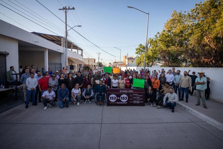 Juan de Dios Gámez entrega viviendas y pavimentaciones en El Tamarindo