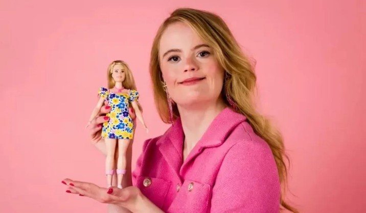 Barbie Coche y muñeca rosa sobre la marcha