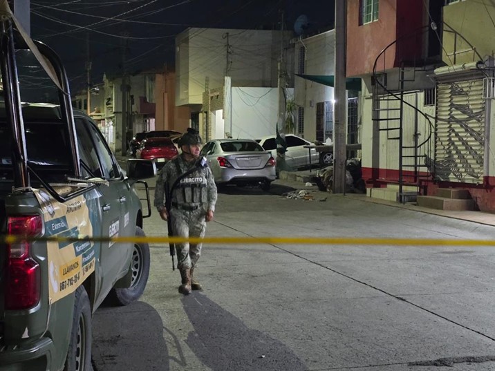 Atacan a balazos a hombre en Infonavit Barrancos; lo trasladan herido a un hospital