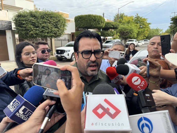 Resalta Juan de Dios Gámez apoyos a planteles educativos de Culiacán