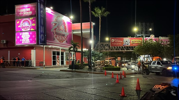 Balean un casino en Lomas del Bulevar, en Culiacán