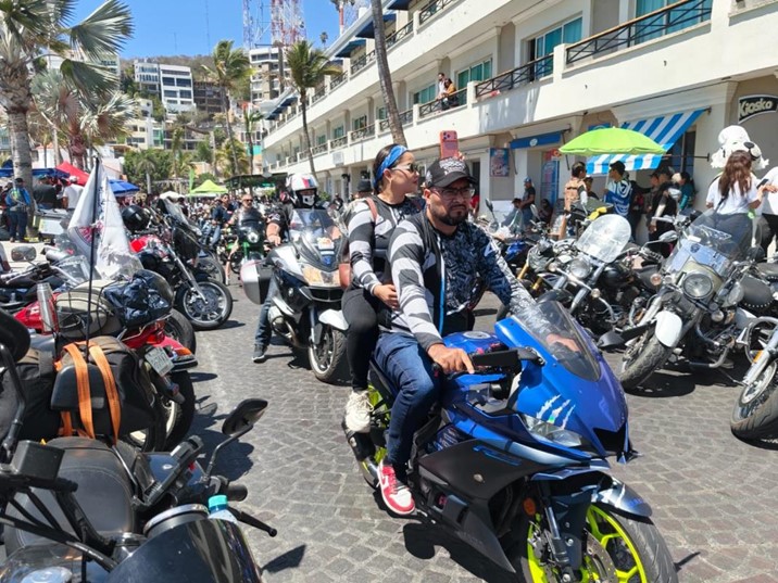 Recibe Olas Altas a miles de motociclistas