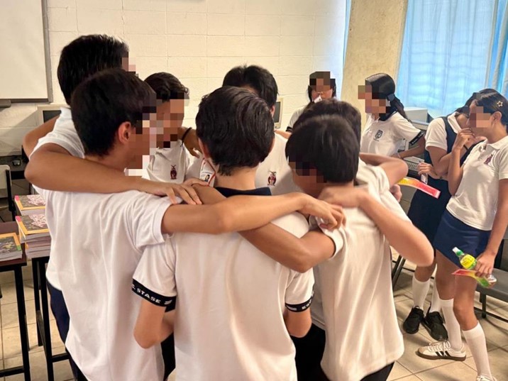 Llevan prevención de violencia en el noviazgo a secundaria de Culiacán