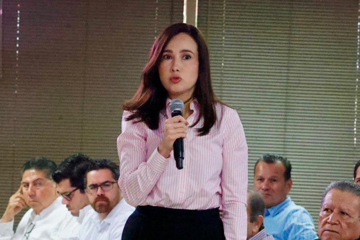 Capacitan a funcionarios municipales en anticorrupción en Sinaloa