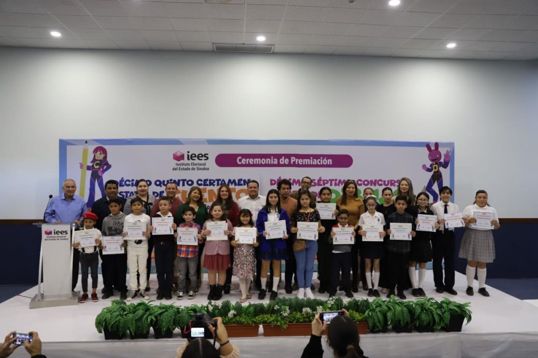 IEES premia a ganadoras y ganadores del concurso de cuento y dibujo 2022
