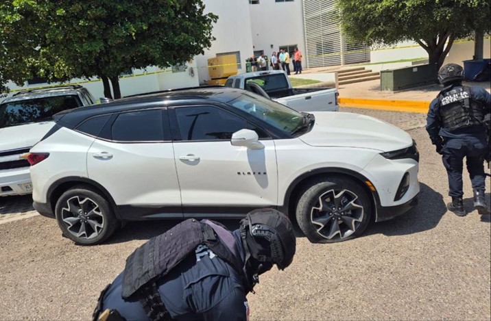 Reportan disparos en Rectoría de la UAS; atacan vehículo propiedad de director de Comunicación Social