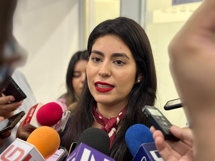  Ana Chiquete pide a colectivos un voto de confianza 