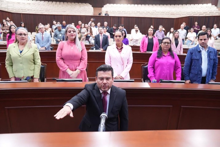 Elige Congreso a Aldo Ruiz como consejero del IPPPyDDH