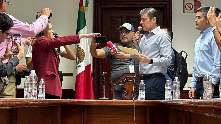 Juan de Dios Gámez pide licencia temporal; “Siempre he mantenido una conducta apegada a los valores” 