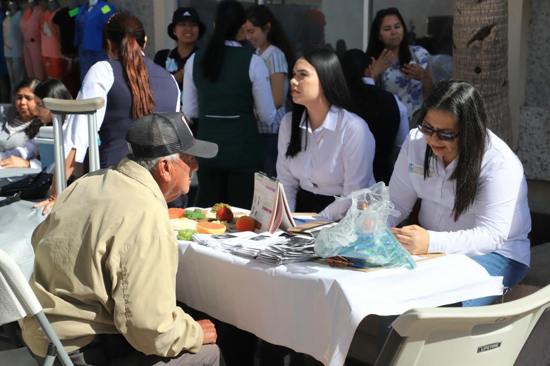Realizan con éxito la primera Feria de la Salud del 2025 en Elota