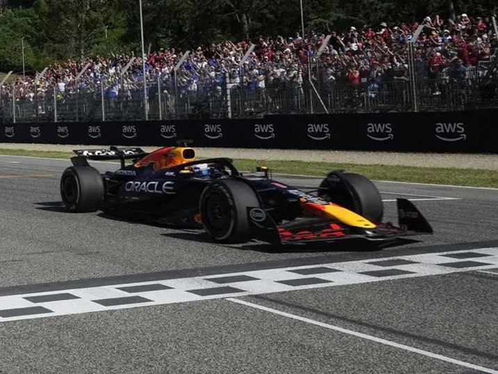 Max Verstappen vence a McLaren en Emilia-Romagna