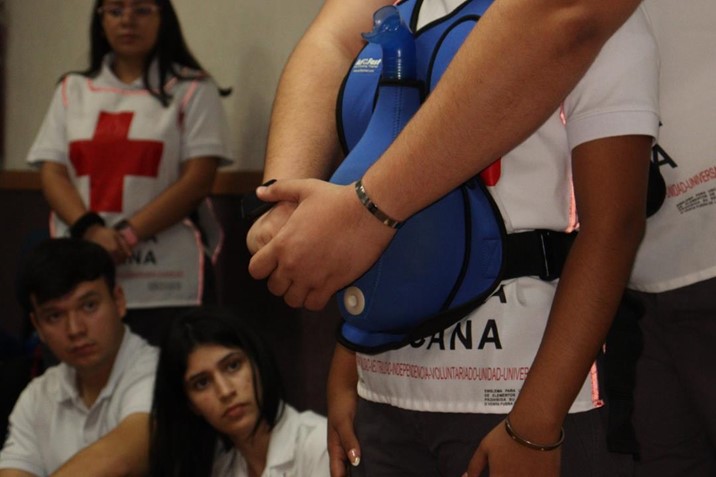 180 Alumnos de la Facultad de Enfermería de la UAS son capacitados en RCP