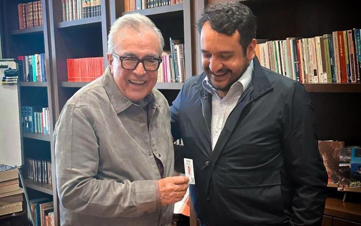 ‘Platicamos cosas del movimiento’; Rocha sobre reunión con hijo de AMLO quien le dio su respaldo