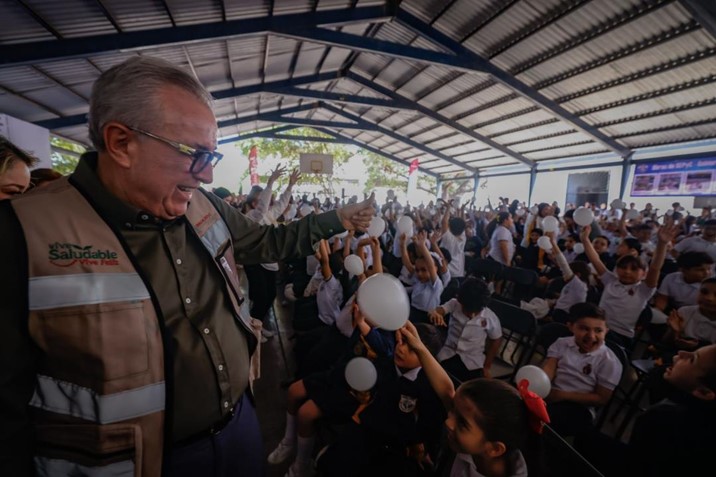 "Que ningún niño o niña padezca problemas de salud": Rocha al poner en marcha el plan ‘Vive Saludable, Vive Feliz’
