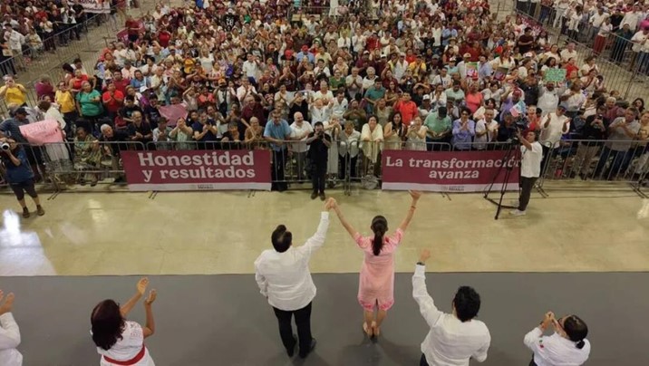 Sheinbaum resalta desempeño de escuelas públicas en la prueba PISA