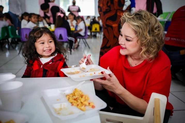 Eneyda Rocha encabeza estrategia integral en planteles de Villa Juárez