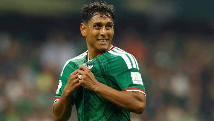 Luis Romo causa baja y México suma cuatro ausencias importantes