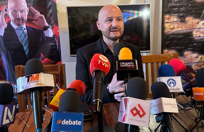 Regresa John Milton a Culiacán con espectáculo de hipnosis