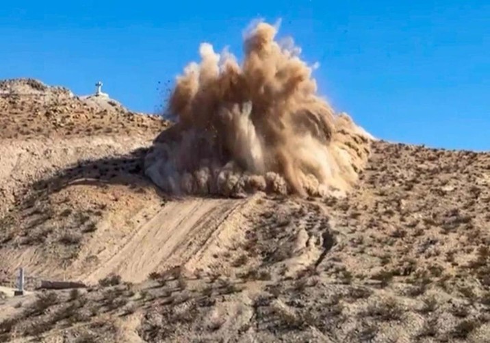 Nueva embestida contra migrantes: levantan otro muro en Ciudad Juárez