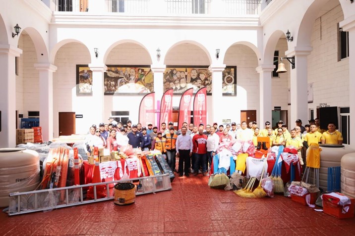 Entrega alcalde de Navolato equipo operativo para fortalecer Semana Santa 2026