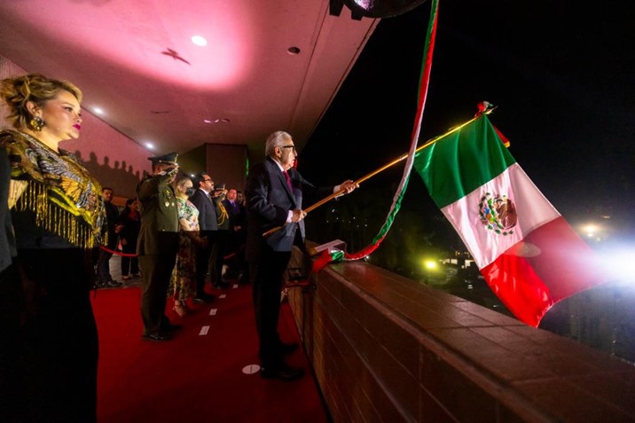 Gobernador Rocha Moya conmemora el 215 aniversario del Grito de Independencia