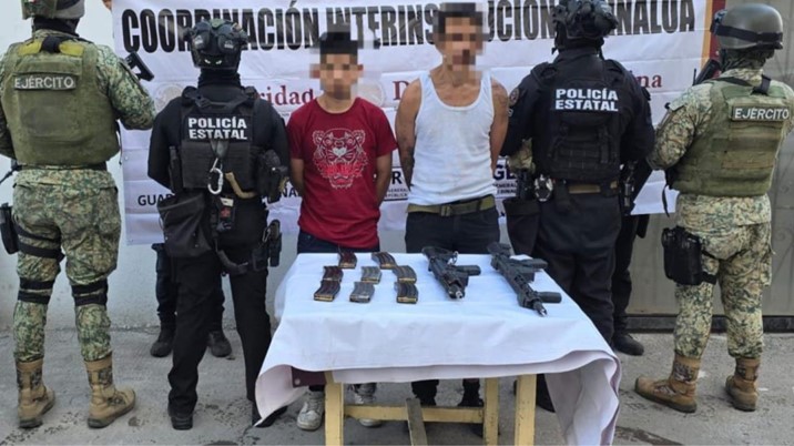  Detienen a dos hombres armados tras denuncia anónima en Escuinapa