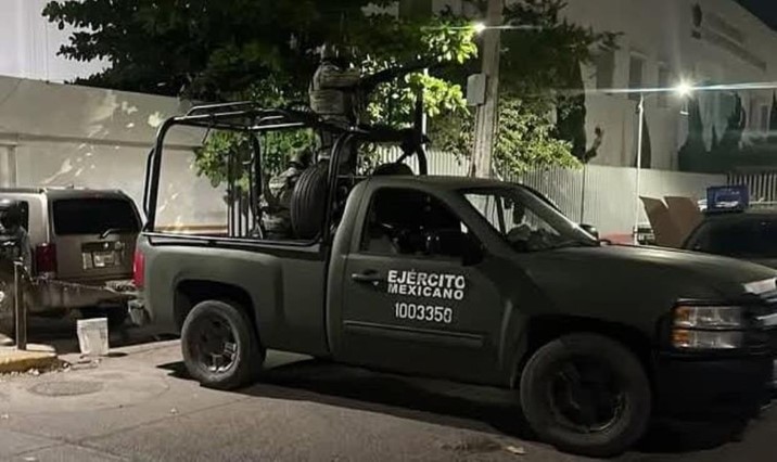 Explosión en laboratorio clandestino deja cuatro militares heridos en Navolato