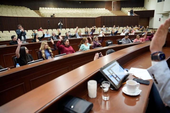 Por mayoría de votos, Sinaloa aprueba minuta de reforma para anular elecciones por intervención extranjera