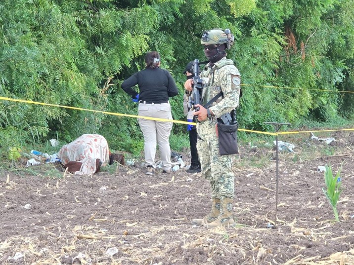  Localizan a un hombre asesinado y envuelto en una cobija, en Navolato