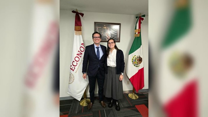 Diego Aguerrebere se reúne subsecretaria de Industria y Comercio