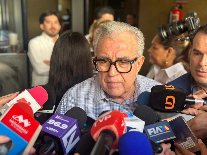 “Mientras tenga manera los voy a apoyar”; reitera gobernador sobre necesidad presupuestal en la UAS