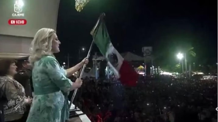 Micrófono abierto expone instrucciones a alcaldesa durante Grito en Cajeme