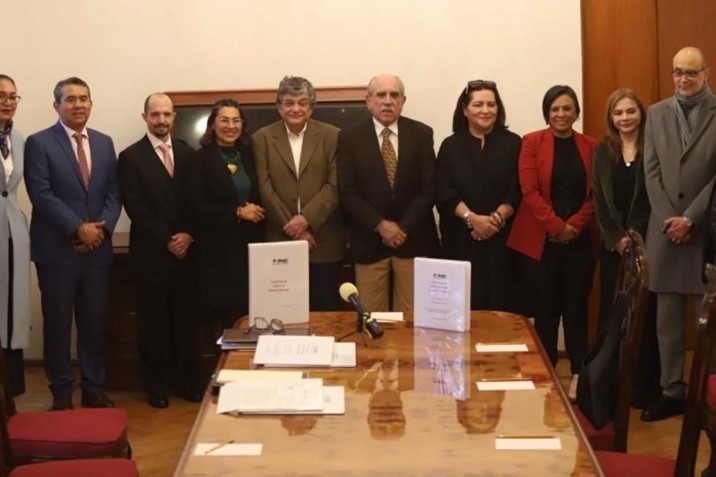 INE entrega propuestas para reforma electoral