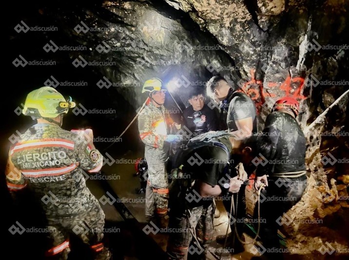 ¡Sigue con vida bajo el agua! Localizan a minero con vida en zona elevada de la mina “Santa Fe”