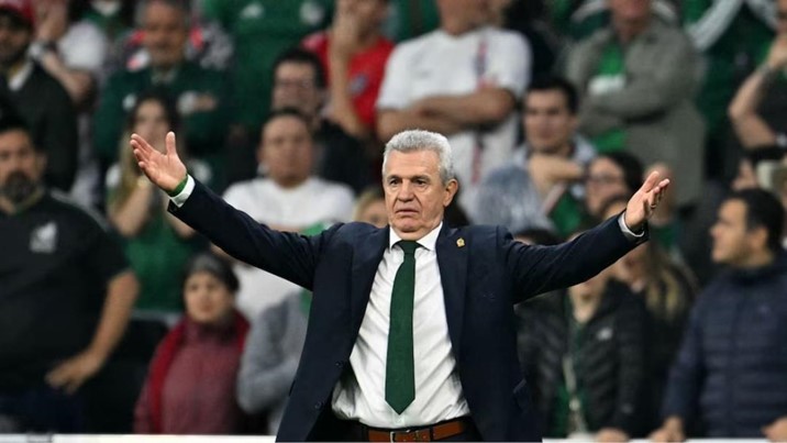 Aguirre mueve sus piezas y Valencia rescata un punto en Santander