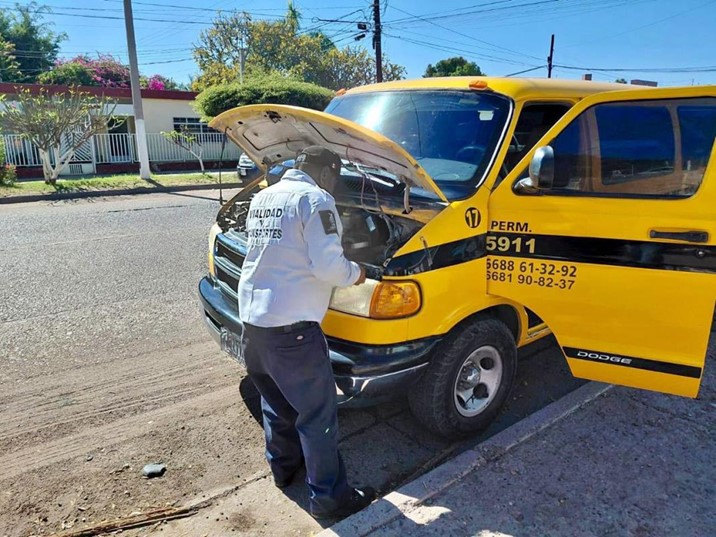  Revisan transporte escolar en Sinaloa antes del regreso a clases