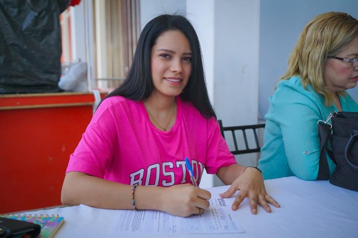 Feria del empleo acerca oportunidades laborales las mujeres en Sinaloa