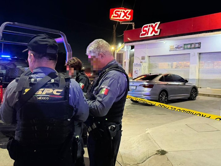 Asesinan a balazos a una joven de 24 años al interior de un vehículo en Rincón Real, Culiacán