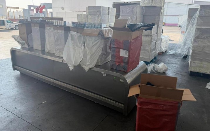 Decomisan cerca de 20 toneladas de tabaco ilegal en el AICM